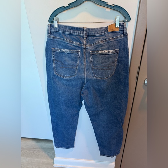 American Eagle Stretch Curvy Mom Jeans - Picture 4 of 6